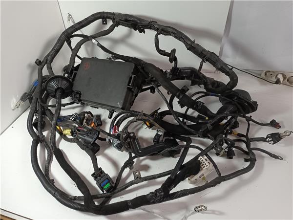 caja fusiblesrele hyundai ioniq 2016  hibrido