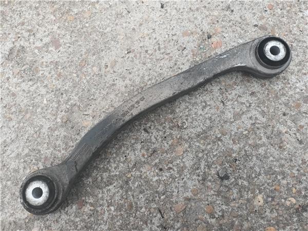 brazo superior trasero derecho mercedes benz
