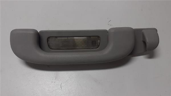 asidero superior delantero derecho mercedes b