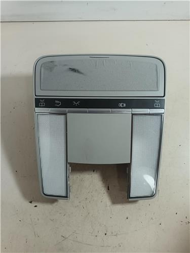 luz delantero central techo mercedes benz cla