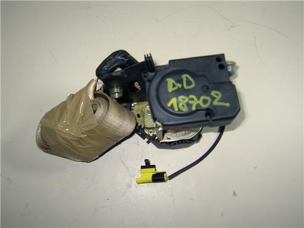 cinturon seguridad delantero derecho mercedes