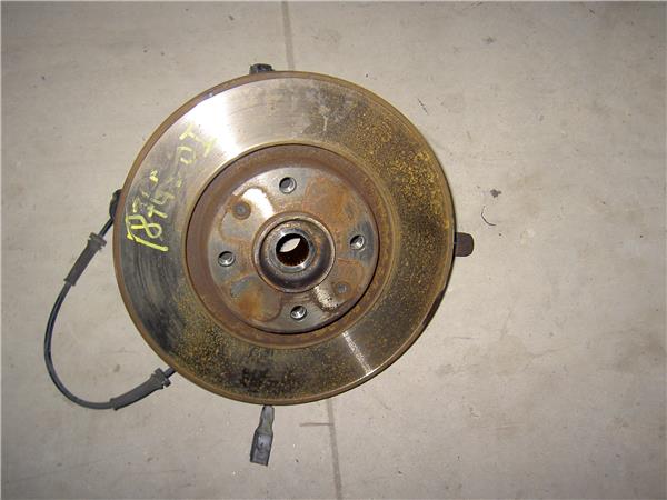 mangueta delantera izquierda peugeot 3008 052