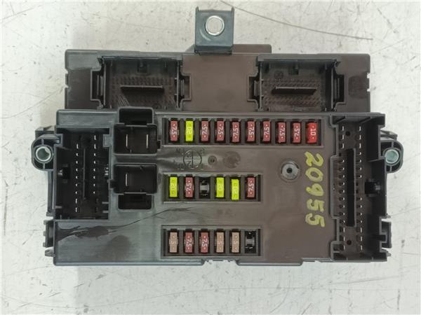 caja fusiblesrele peugeot boxer furgon 2014