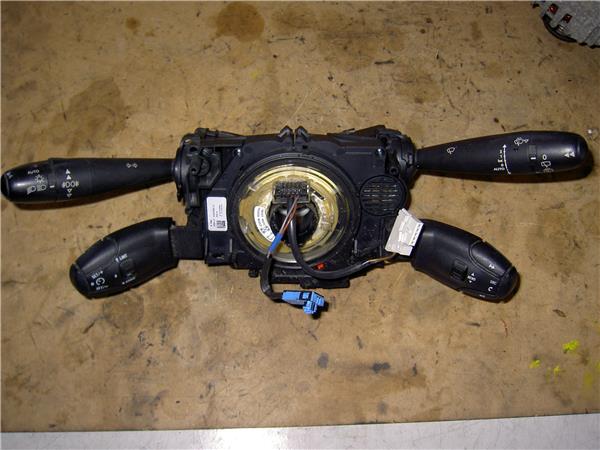 juego mandos direccion peugeot 3008 052009 1