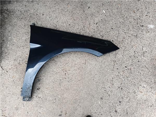 aleta delantera derecha mercedes benz clase b