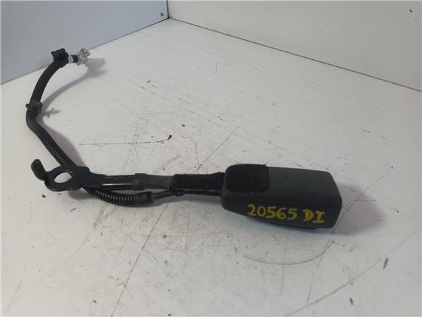 anclaje cinturon delantero izquierdo hyundai