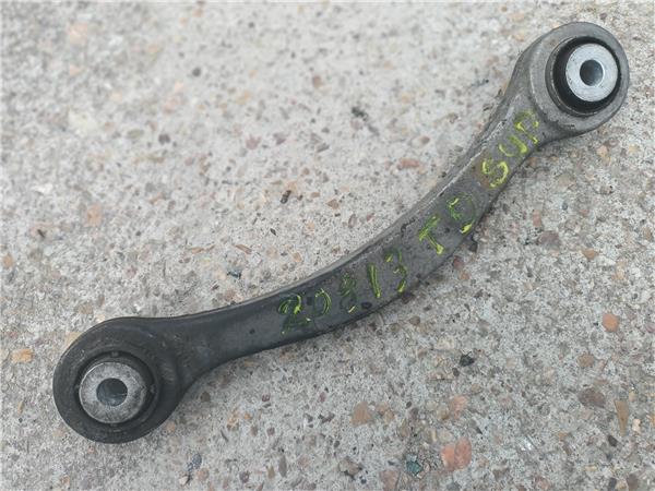 brazo superior trasero derecho mercedes benz