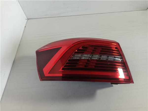 piloto trasero izquierdo volkswagen passat va