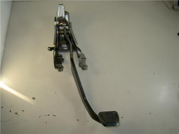 pedal freno toyota auris e15 102006  13 basic