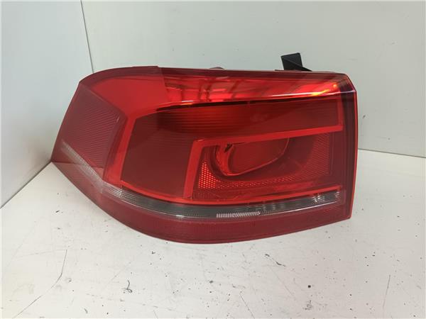 piloto trasero izquierdo volkswagen passat be