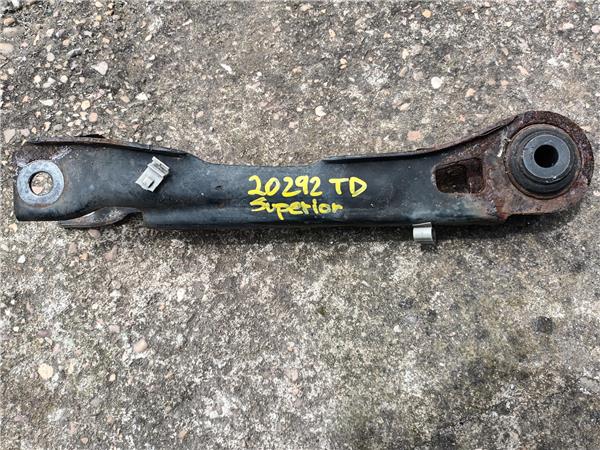 brazo superior trasero derecho bmw serie x1 e