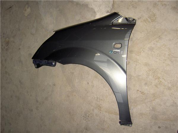 aleta delantera izquierda toyota corolla verso (r1)(2004 >) 2.2 d 4d sport [2,2 ltr.   130 kw d cat]