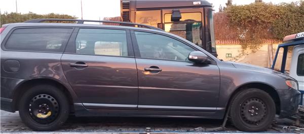 puerta delantera derecha volvo v70 familiar 2