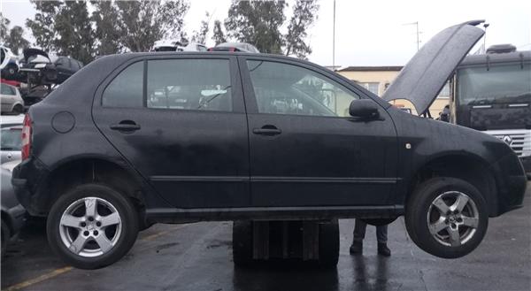 puerta delantera derecha skoda fabia 6y26y3 0