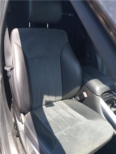 cinturon seguridad delantero derecho mercedes