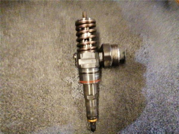 inyector audi a4 avant (8e)(12.2001 >) 2.5 tdi (114 kw) [2,5 ltr.   114 kw v6 24v tdi cat (aym)]