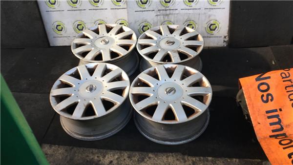 juego llantas nissan primera berlina p12 1220