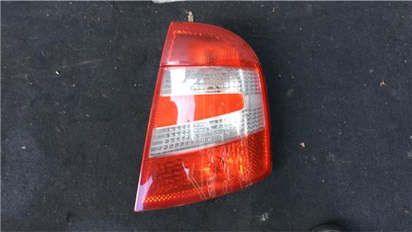 piloto trasero derecho skoda fabia 6y26y3 012