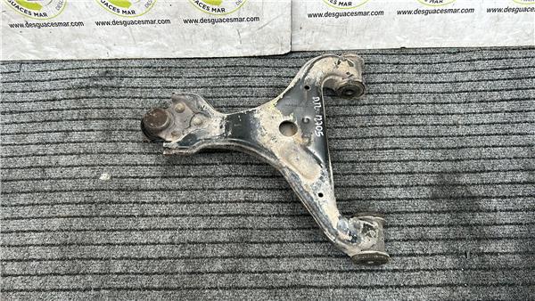 brazo inferior delantero izquierdo mercedes b