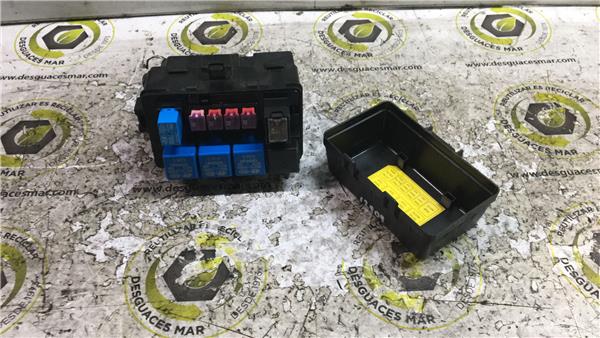 caja fusiblesrele hyundai i30 fd 062007 16 c