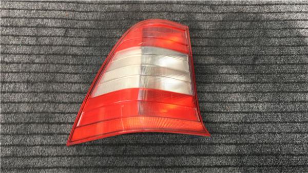 piloto trasero izquierdo mercedes benz clase