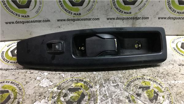 botonera puerta delantera derecha opel combo