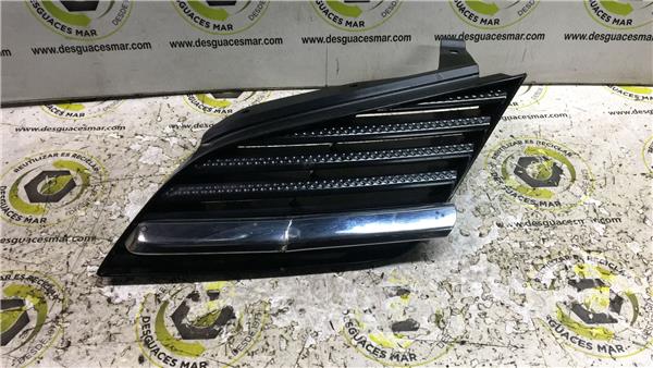 rejilla paragolpes delantero izquierda nissan