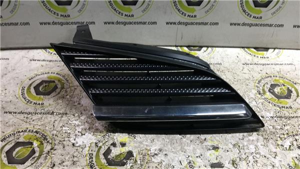 rejilla paragolpes delantero derecha nissan p