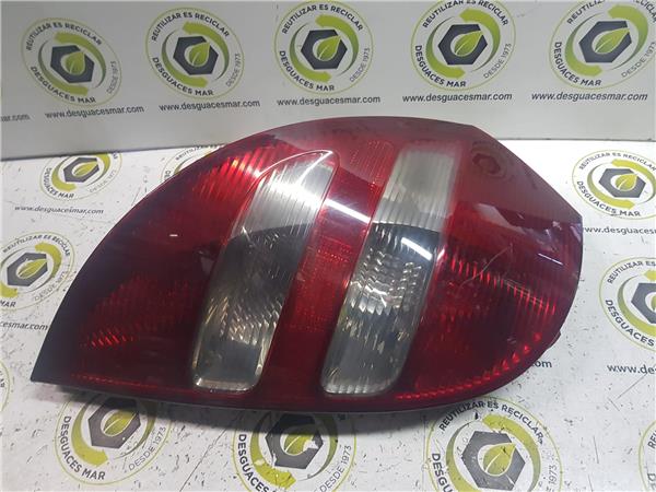 piloto trasero izquierdo mercedes benz clase