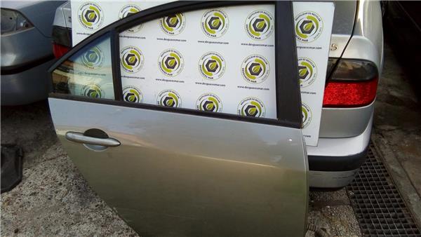 puerta trasera derecha nissan primera berlina