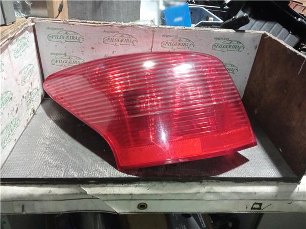 piloto trasero izquierdo peugeot 407 2004 16