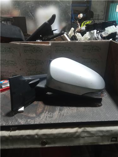 retrovisor izquierdo toyota yaris xp13 2017