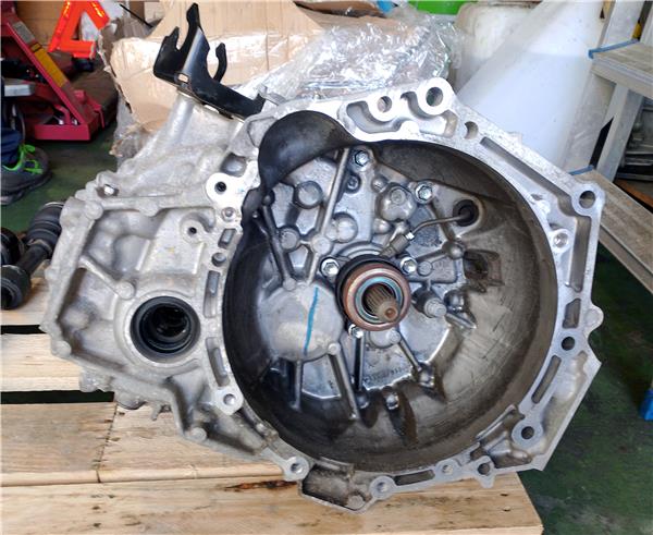 caja cambios manual toyota yaris xp13 2017 1