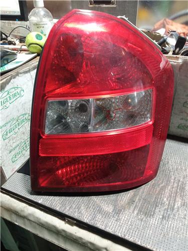 piloto trasero derecho kia cerato ld 2004 16