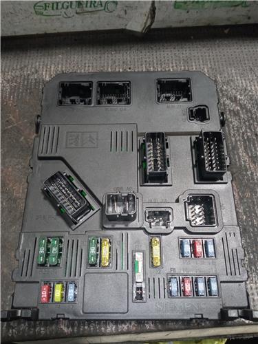 caja fusiblesrele peugeot 407 2004 16 sr con