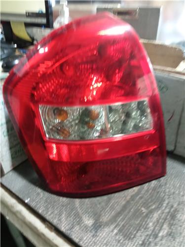 piloto trasero izquierdo kia cerato (ld)(2004 >) 1.6