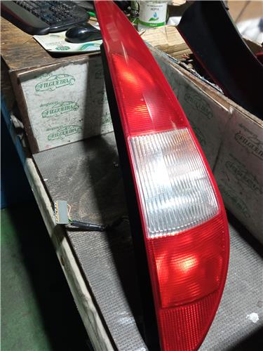 piloto trasero derecho ford mondeo iii ranche