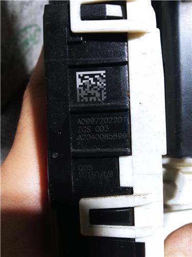 cerradura puerta delantera derecha mercedes b