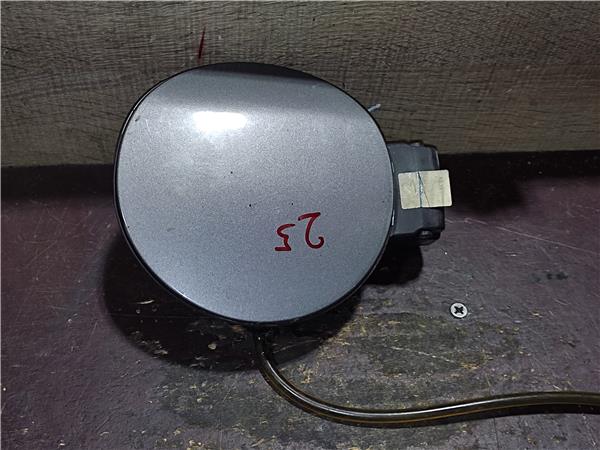 tapa exterior combustible volkswagen golf v 1