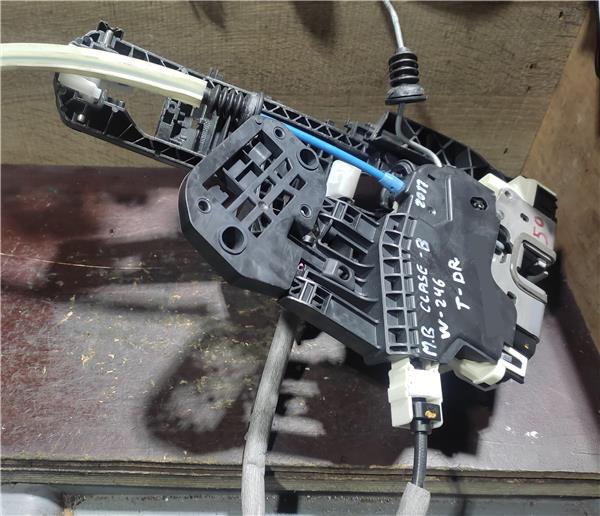 cerradura puerta trasera derecha mercedes ben