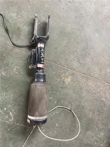 amortiguador delantero derecho mercedes benz