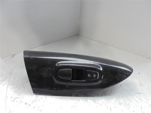mando elevalunas delantero derecho nissan juk