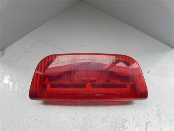 luz central de freno nissan juke i f15e 06201