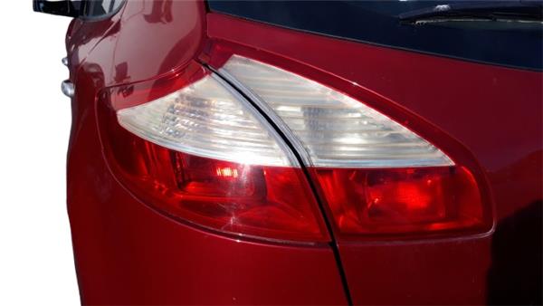 piloto trasero izquierdo renault megane iii b