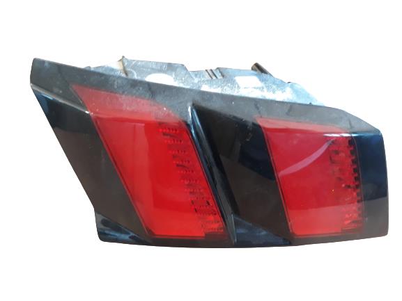 piloto porton trasero izquierdo peugeot 3008