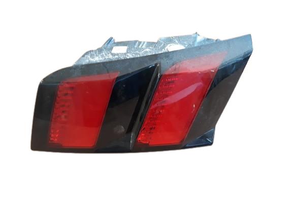 piloto porton trasero derecho peugeot 3008 07