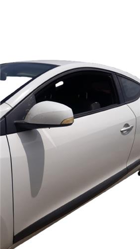puerta delantera izquierda renault megane iii