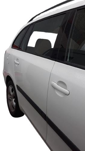 puerta trasera derecha skoda fabia 5j2 2007