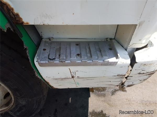 estribo puerta derecha pegaso europa 121717