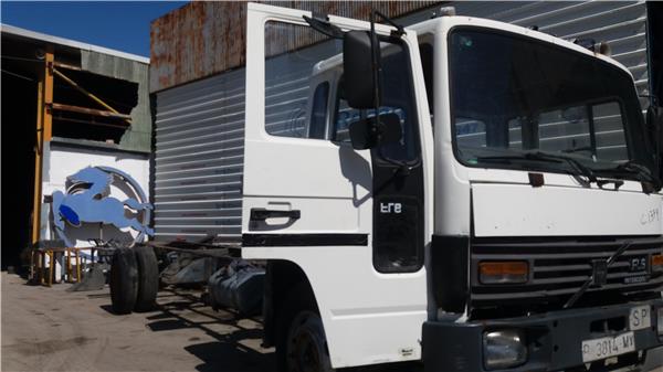 puerta delantera derecha volvo fl 6 fl 611